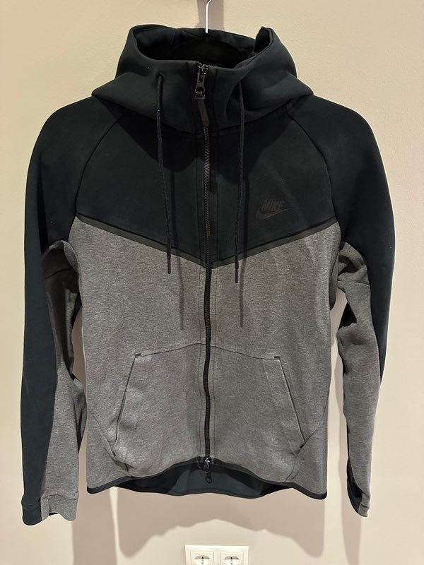 Nike TechFleece grá/svört
