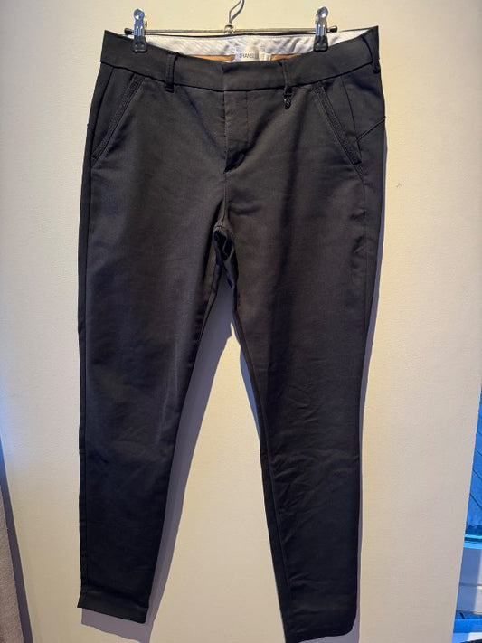 Svartar fínar buxur