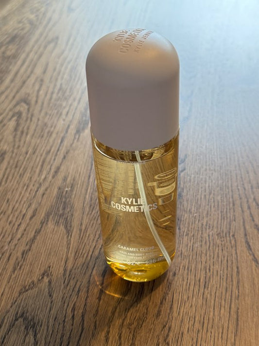 Kylie Cosmetics Caramel Cloud