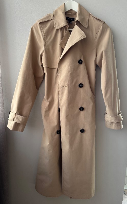 Ljós trench coat