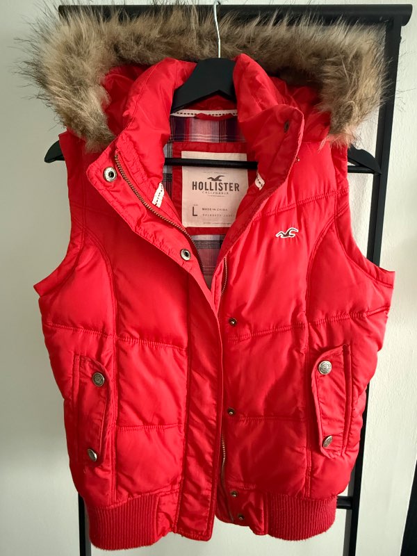 HOLLISTER  down vest