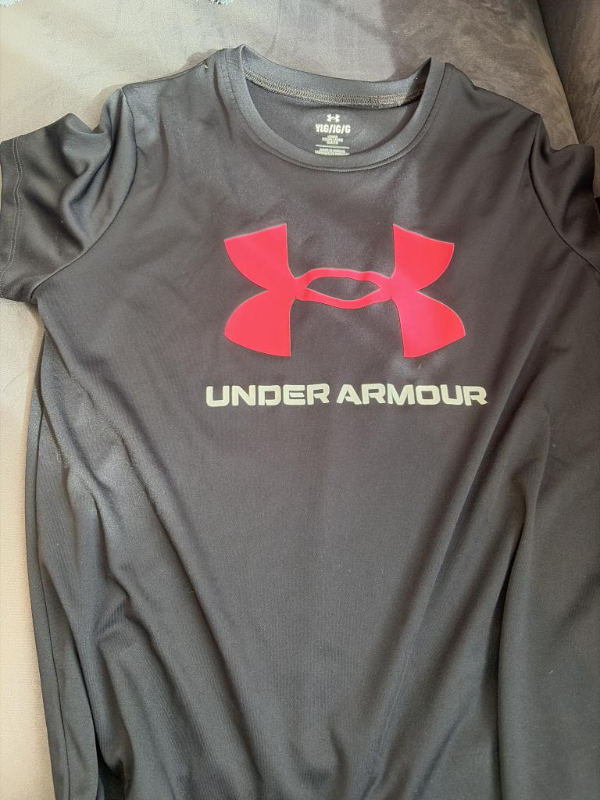 A under armor bolur