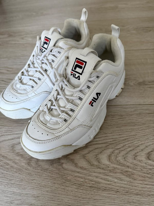 FÍLA women’s shoes white