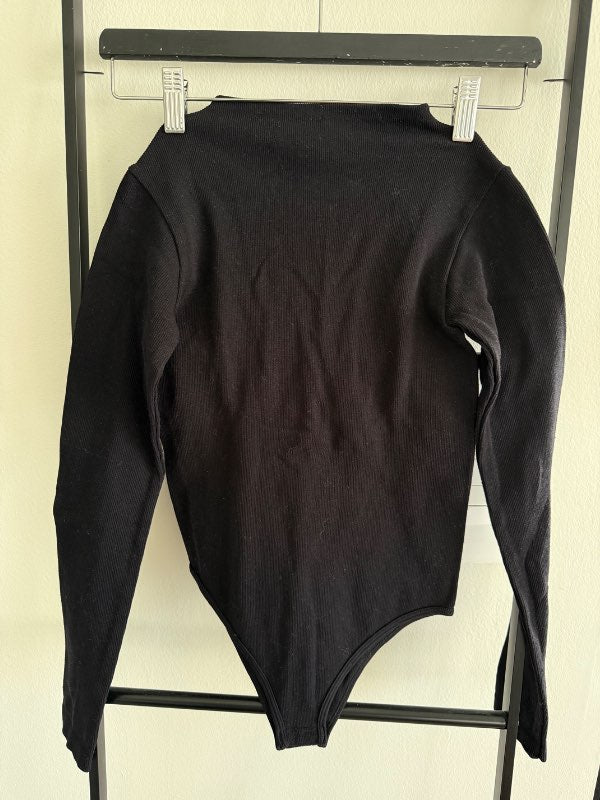 ZARA  black body