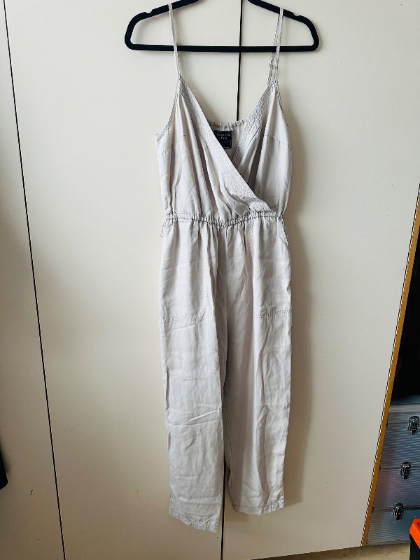 Drappaður samfestingur Abercrombie