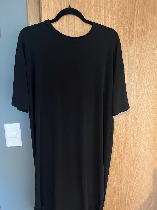 G.Svartur Cult kjóll