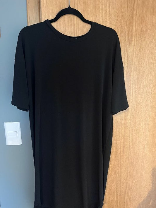 G.Svartur Cult kjóll