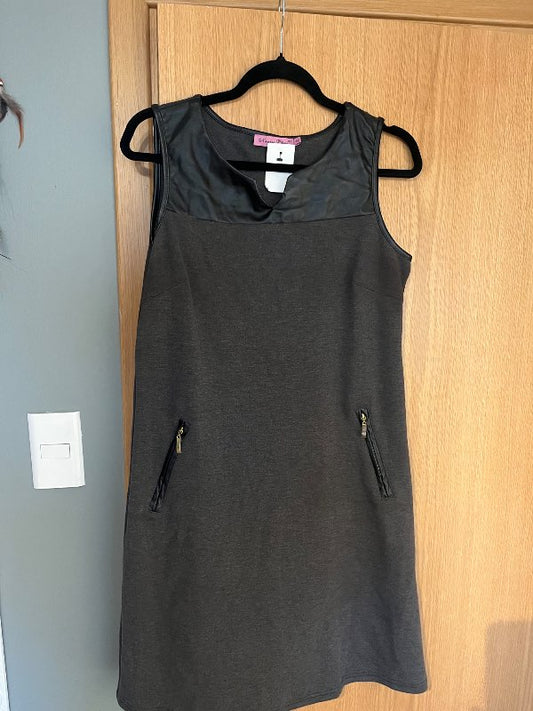 G.Grár kjóll Nagisa Paris