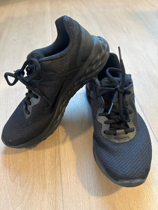 New running shoes 38