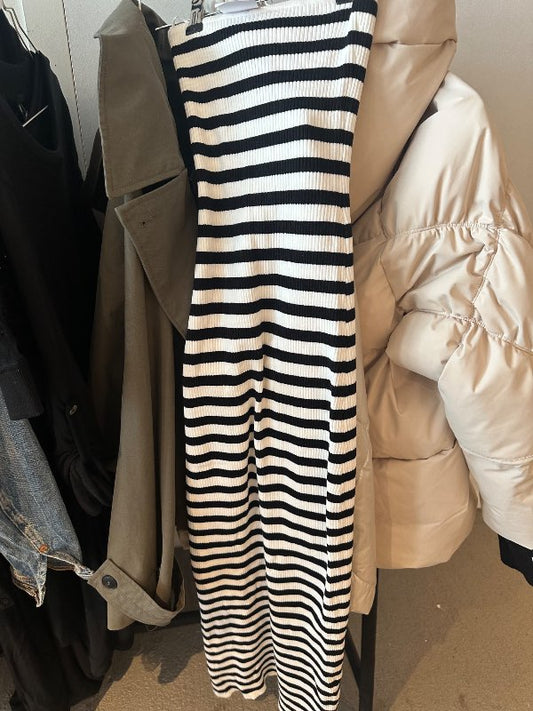 Töndóttur kjóll Bershka