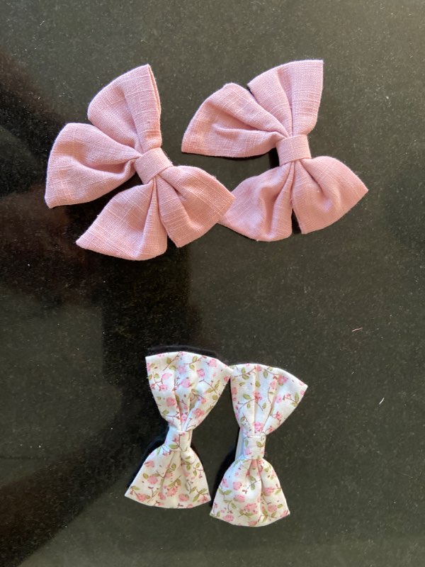 Pair bow clip