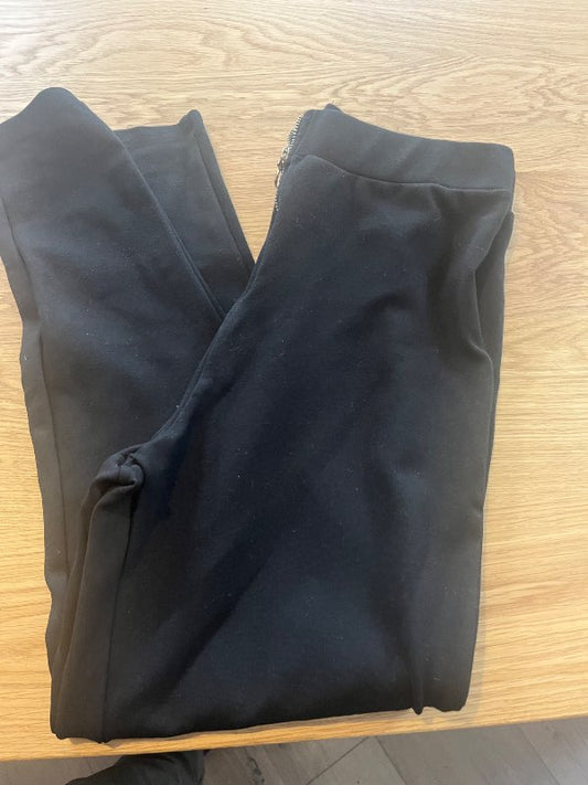 B.Svartar þykkar leggings