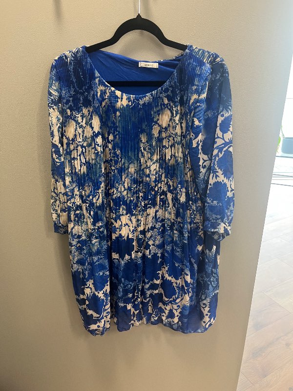 B.Blár kjóll Senes