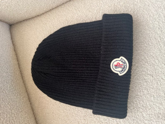 Moncler fake húfa