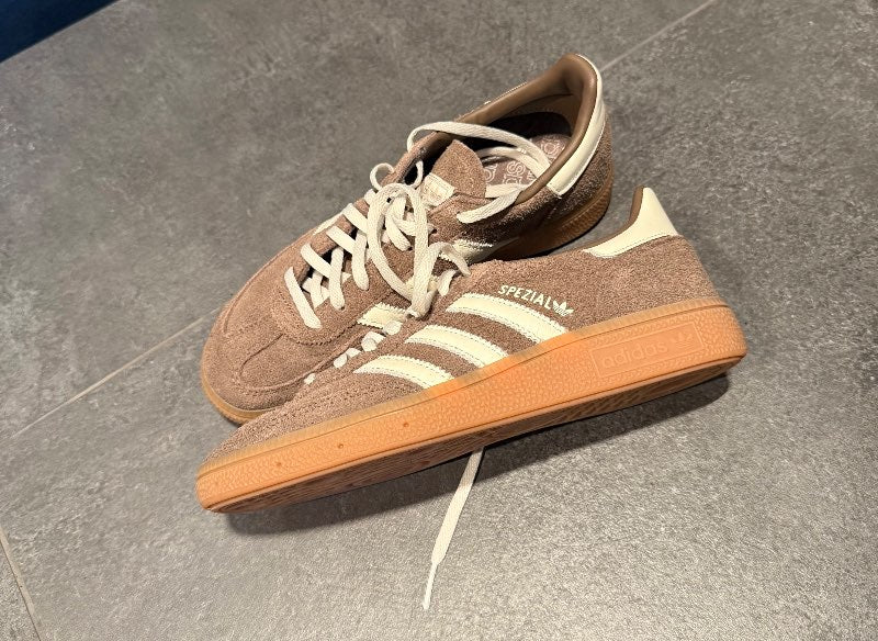 Adidas spezial