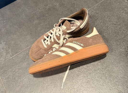 Adidas spezial