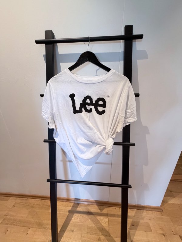 Bolur LEE