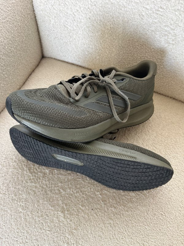 Adidas skór