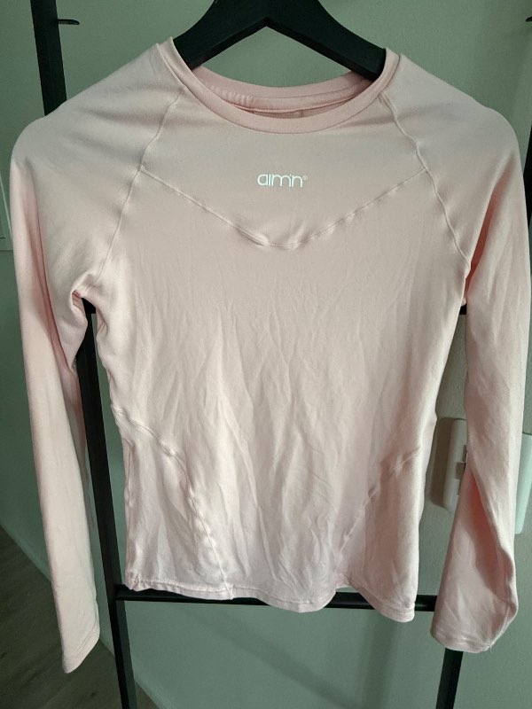 AIm'n pink sports blouse
