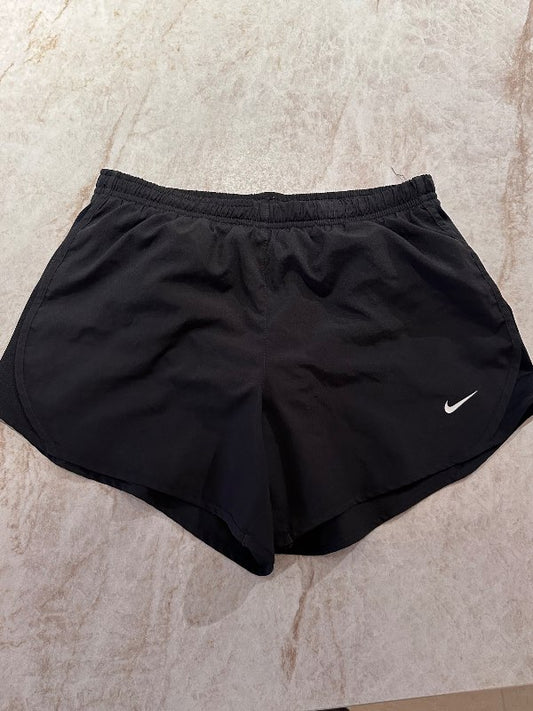 Nike drifit stuttbuxur