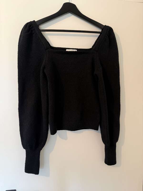 Svört síðerma peysa H&M