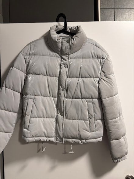 grár puffer jakki frá FB Sister O