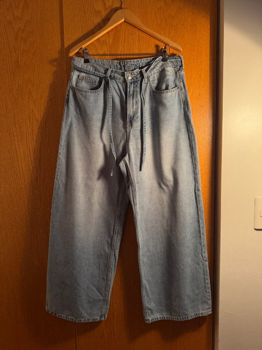 DIVIDED wide leg denim