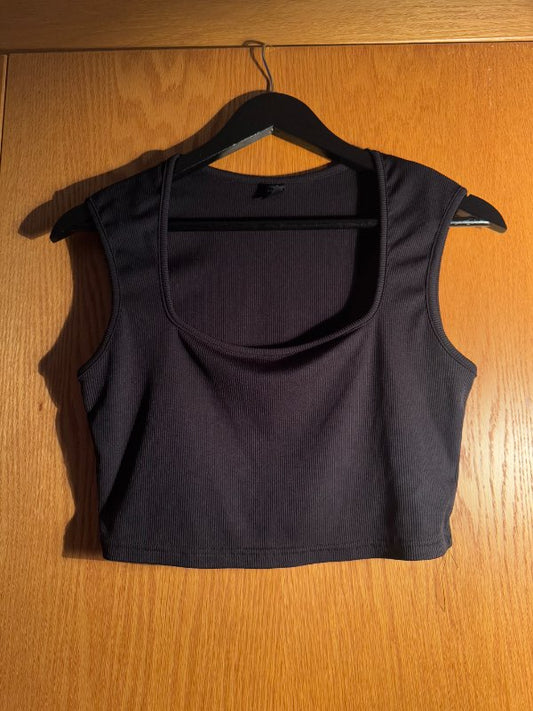 Black cropped top