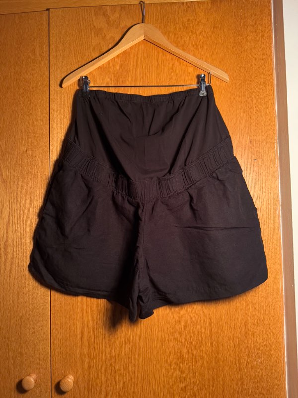 Black maternity shorts