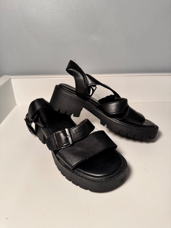 Black platform sandals