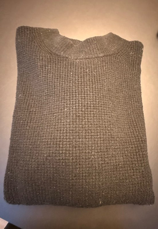 Uniqlo svört peysa