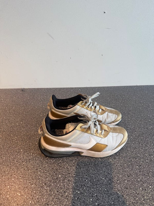 Nike skór