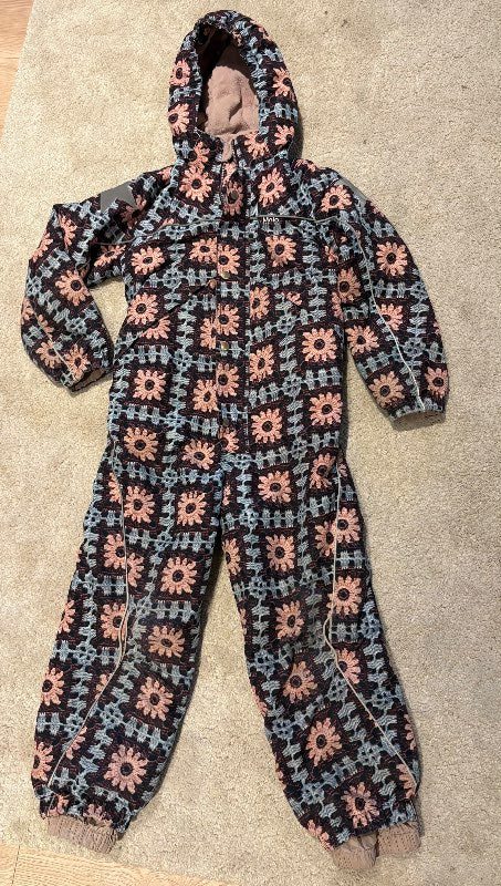 Kuldagalli, Molo
