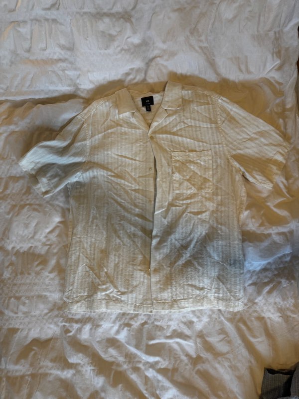 Hvít Stutterma Skyrta