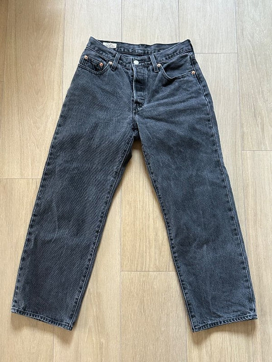 Levi’s gray jeans