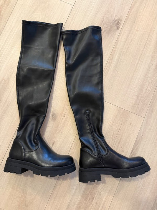 Kneehigh pleður boots