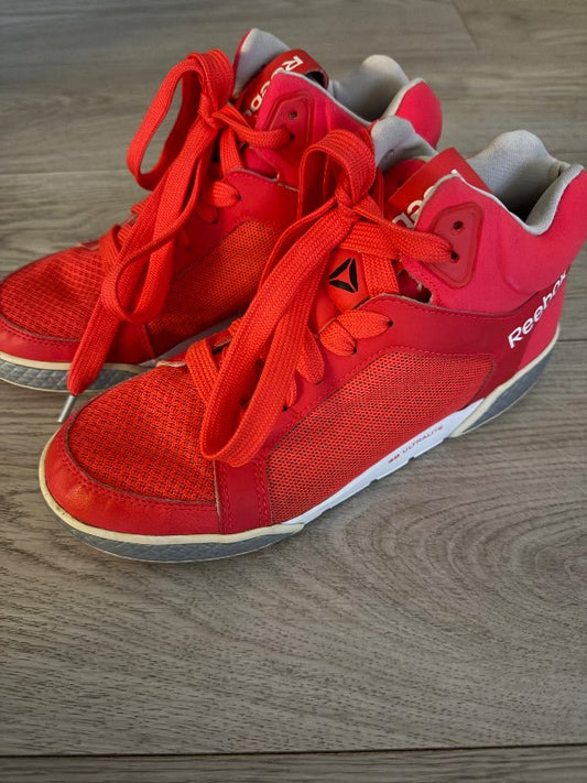 REEBOK NEON SPORTS SHOES