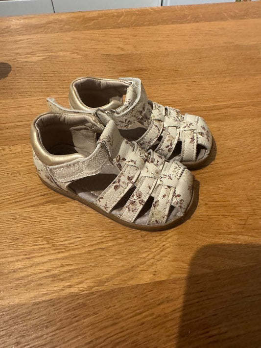 Floral sandals
