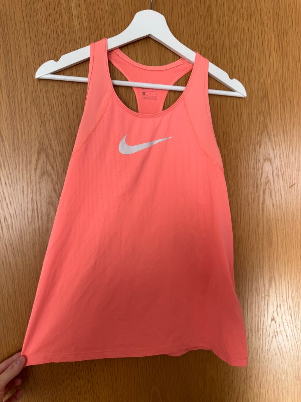 Nike fölbleikur hlyrabolur