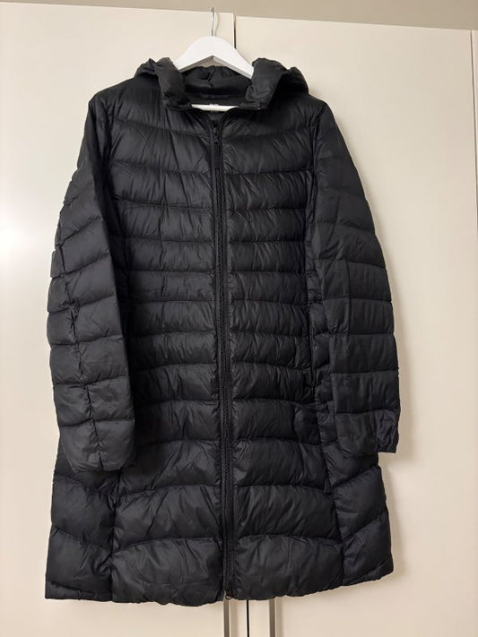 Létt dúnúlpa með hettu “Uniqlo”