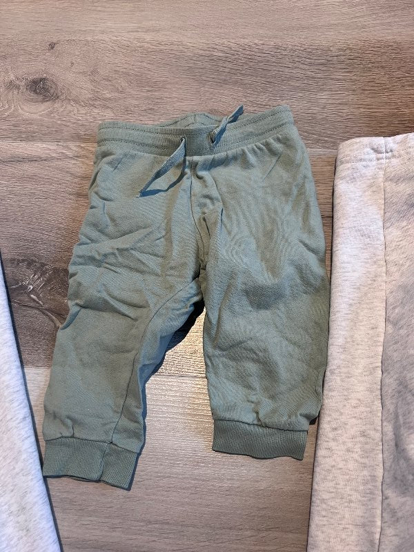 Buxur grænar H&M
