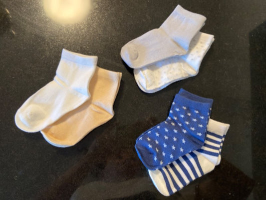 2 sock pairs
