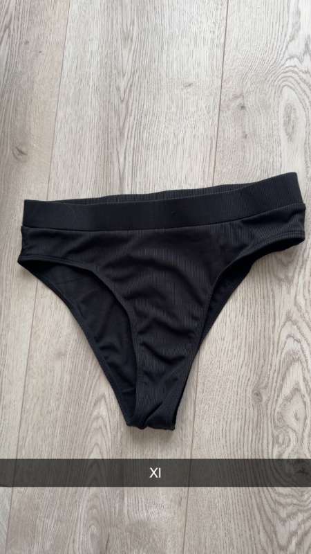Svartar ribbed sundbuxur ónotaðar