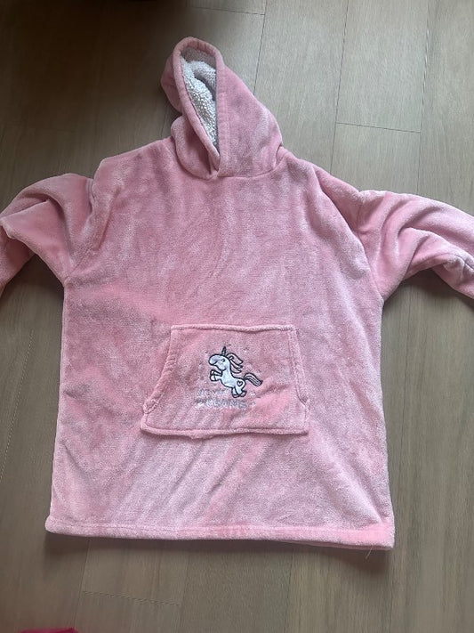 Pink blanket-hoodie