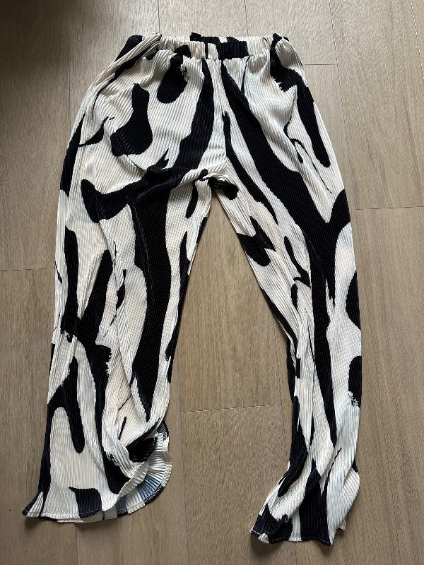 Beige-black pants S