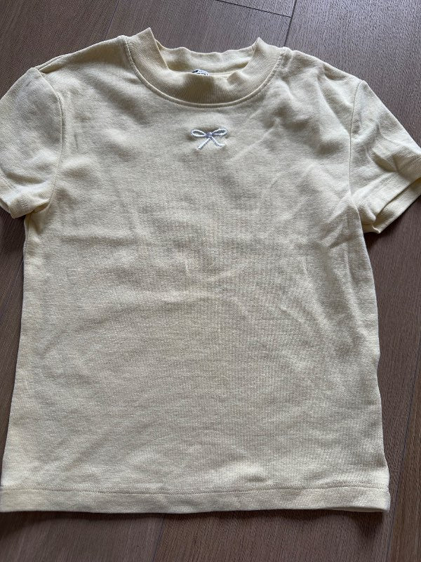 T-shirt yellow cute