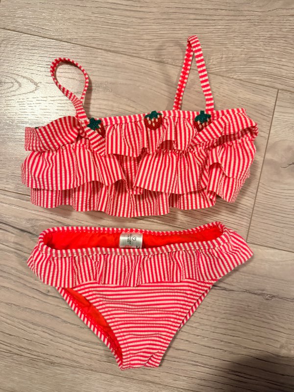 jarðarberja sundföt 3-4 ár Primark
