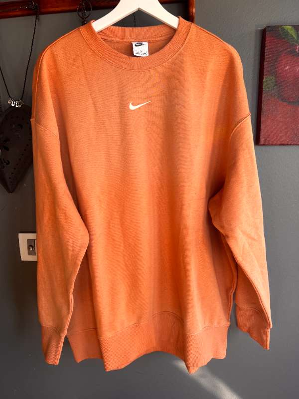 Nike appelsinugul