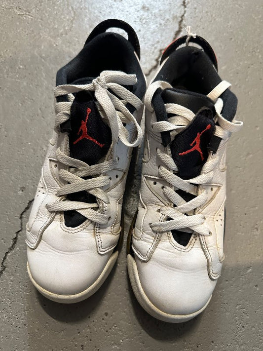 Air Jordan white 38.5