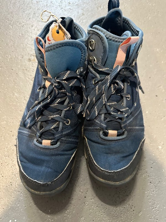 Trekking shoes 38